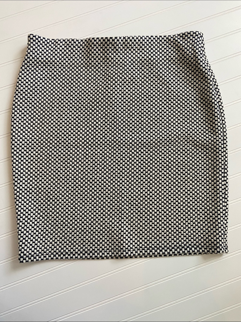 LOFT Black and‎ White Textured Mini Pencil Skirt Size M Business Casual